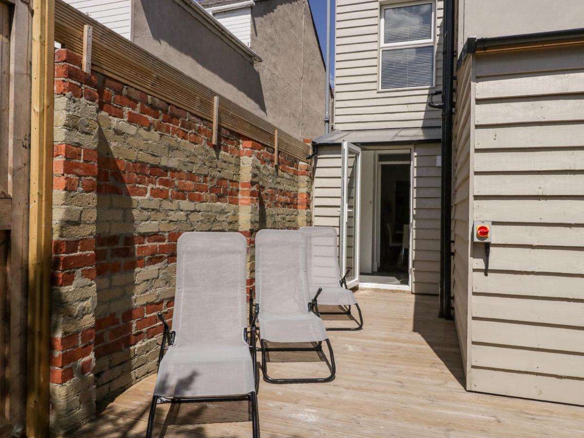 Вилла 15 Hardwick Street Уэймут Экстерьер фото