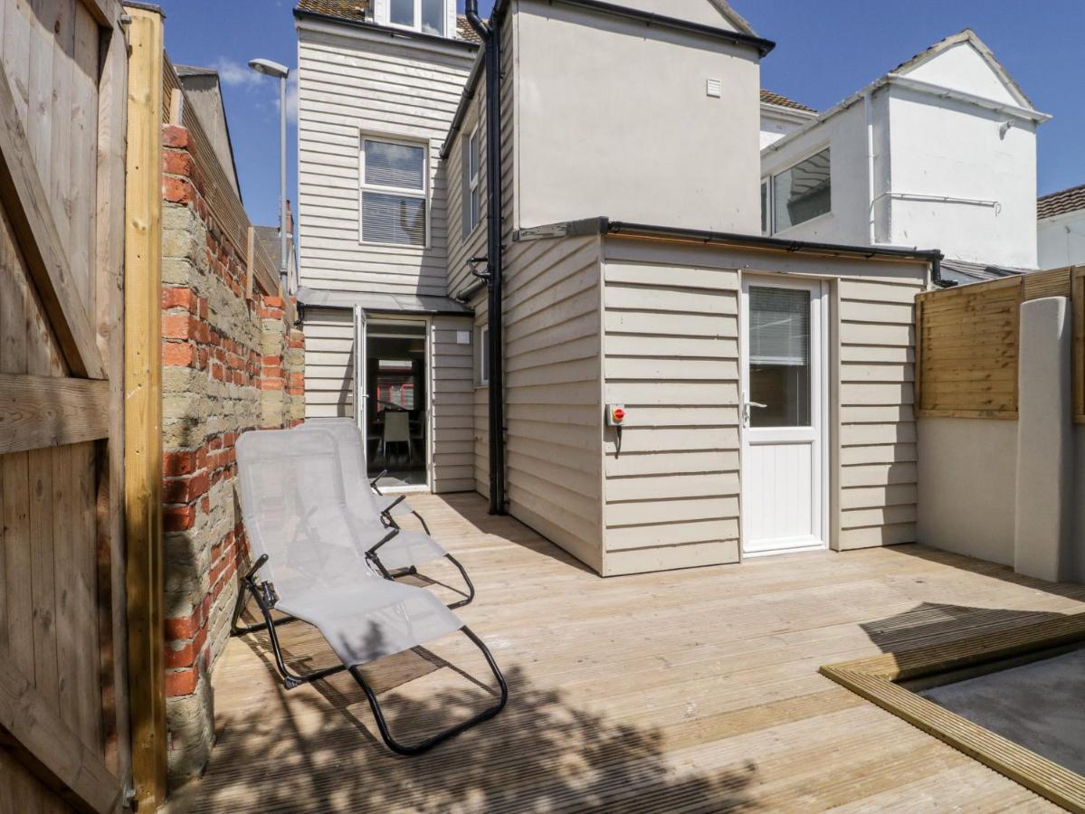 Вилла 15 Hardwick Street Уэймут Экстерьер фото